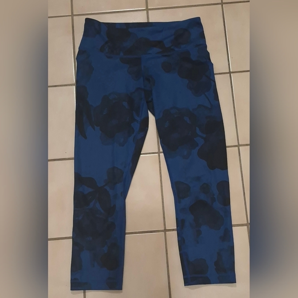 Lululemon Wunder Under Crop II Full-On Luxtreme – Jumbo Inky Floral (4)